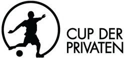 Logo mit der Silhouette eines Fußballspielers im Kreis und der Schrift „Cup der Privaten“ daneben.
