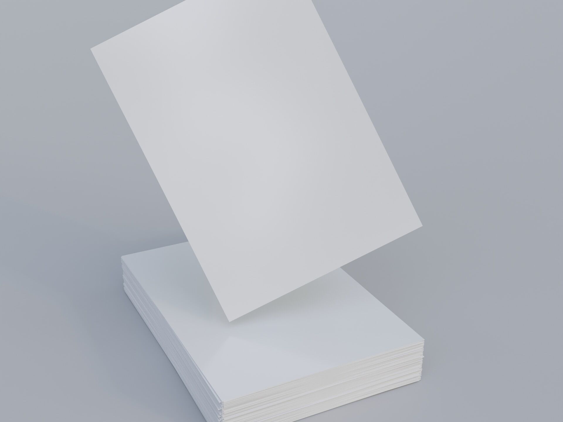 Stapel weißer Papierblätter mit einem angehobenen Blatt auf grauem Hintergrund, Symbol für Ordnung und Dokumentation.